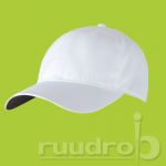 Luxury sports cap. Perfect om een te personaliseren met een borduring. In witte kleur.